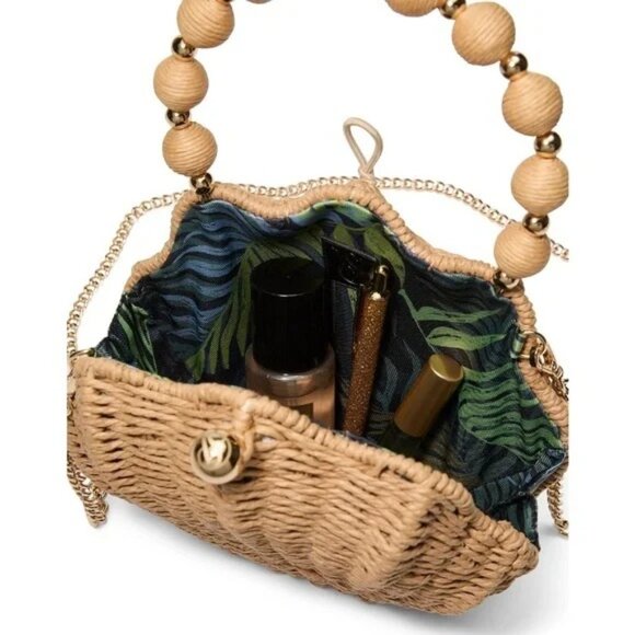 [⭐ PRICE FIRM] Victoria’s Secret Seashell Shaped Woven Raffia Straw Basket Bag - Picture 3 of 16